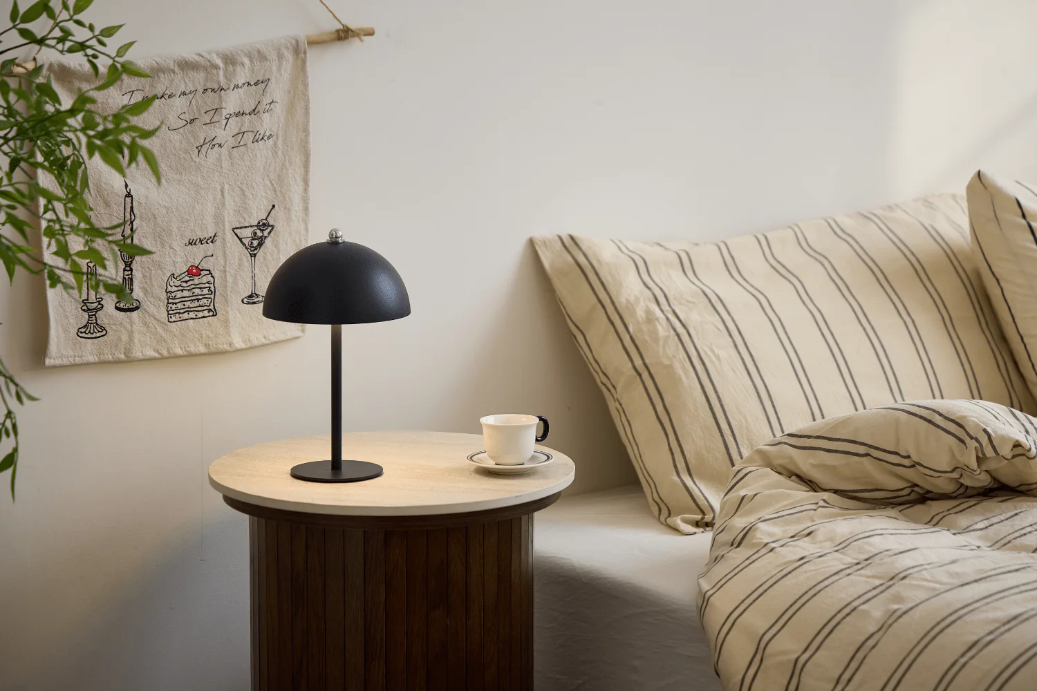 Bloom bordslampa Svart - Image 3