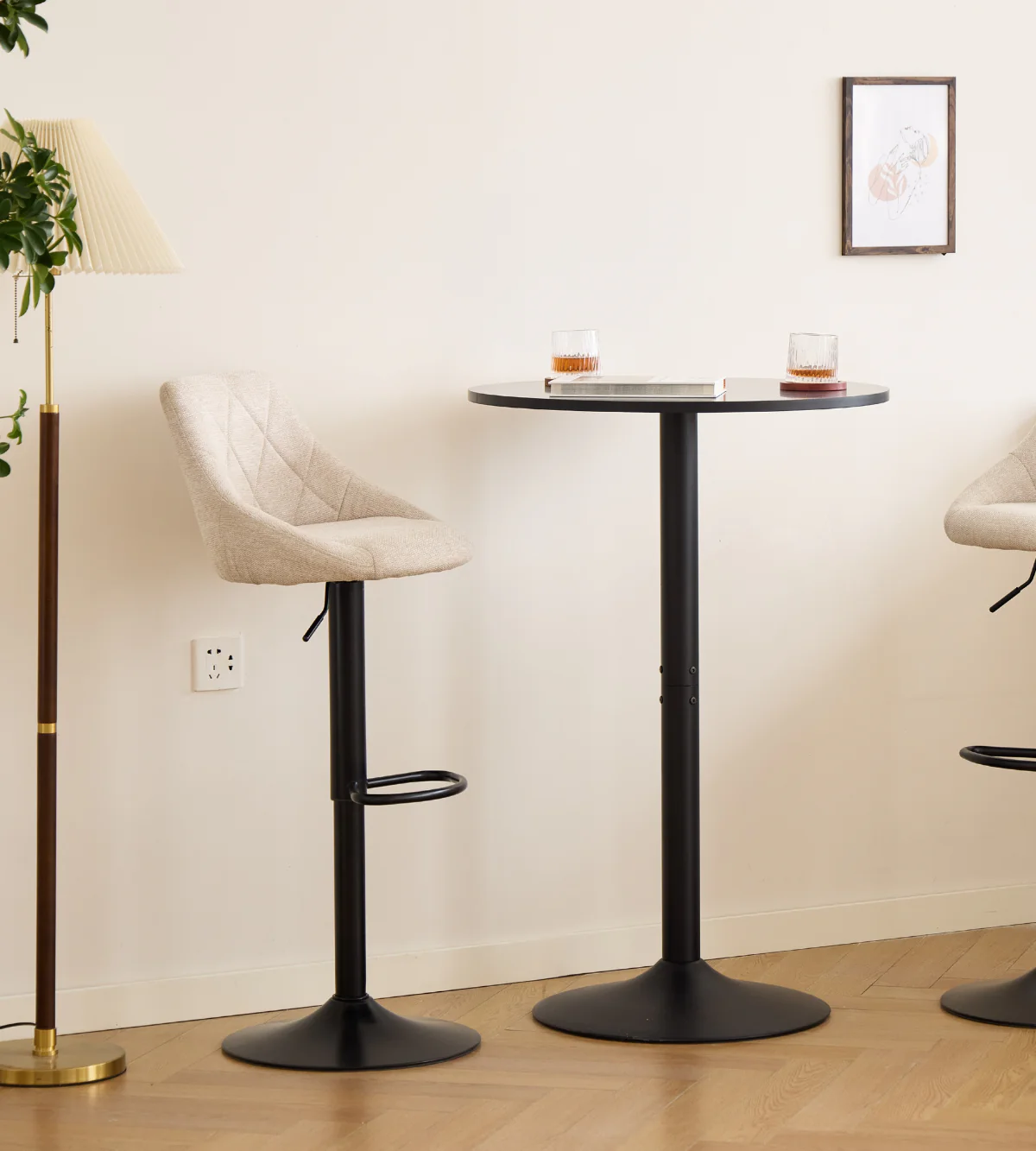 Cassie - beige justerbar barstol med 360 graders svängfunktion - Image 2