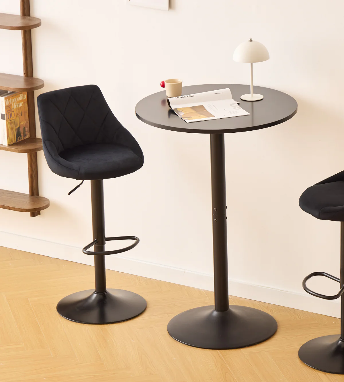 Cassie - Svart justerbar barstol i velour med 360 graders svängfunktion - Image 4