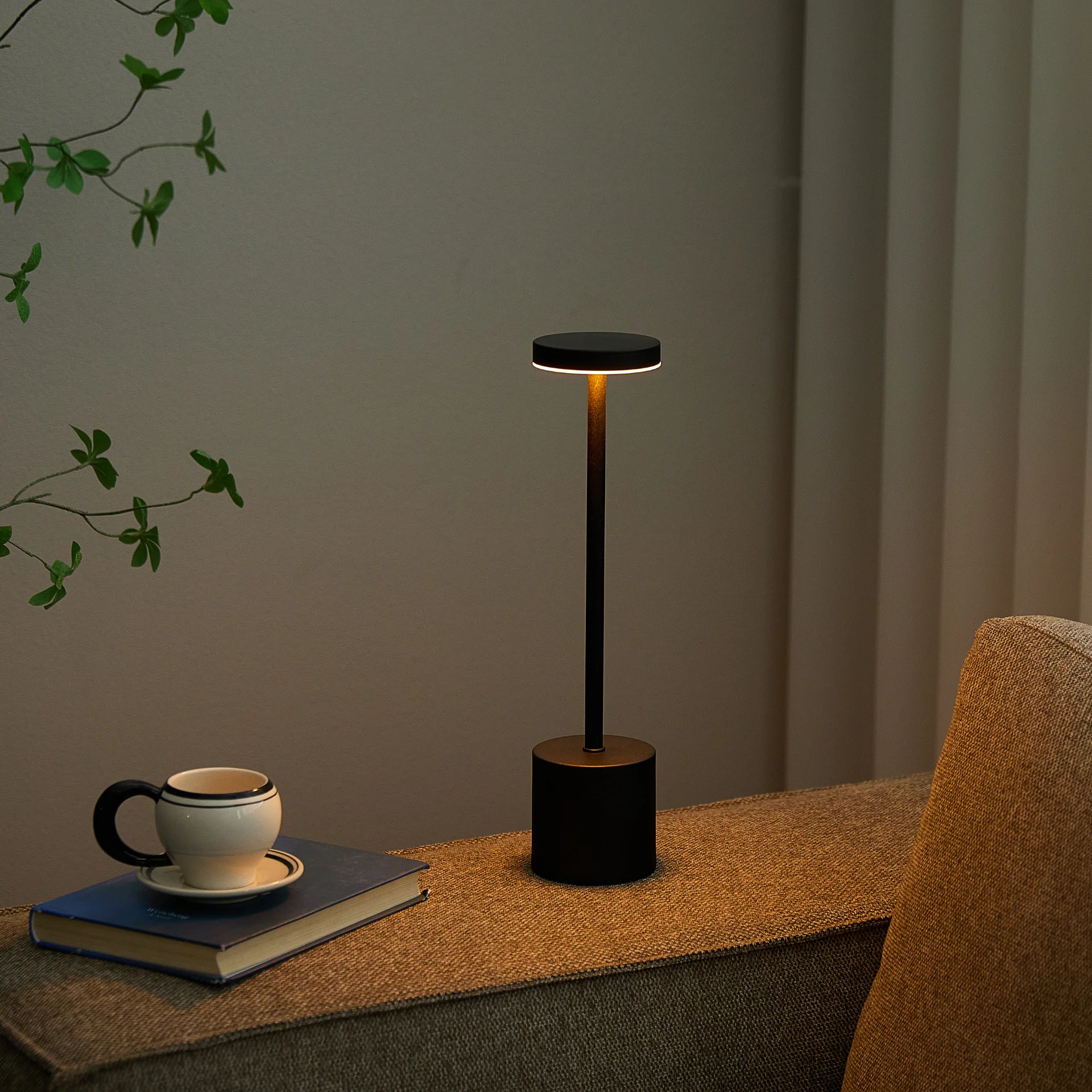 Elvis LED bordslampa svart - Image 3