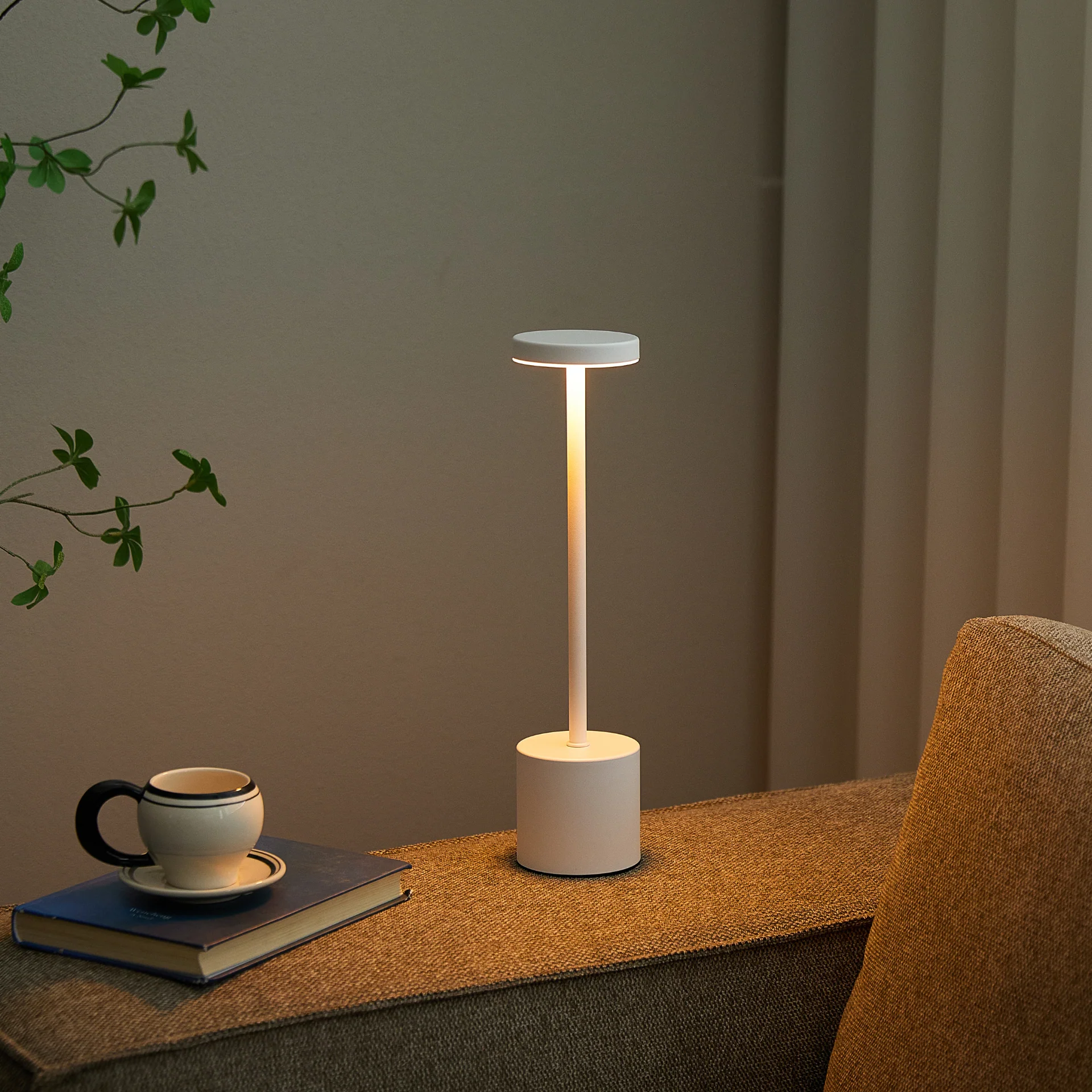 Elvis LED bordslampa vit - Image 3