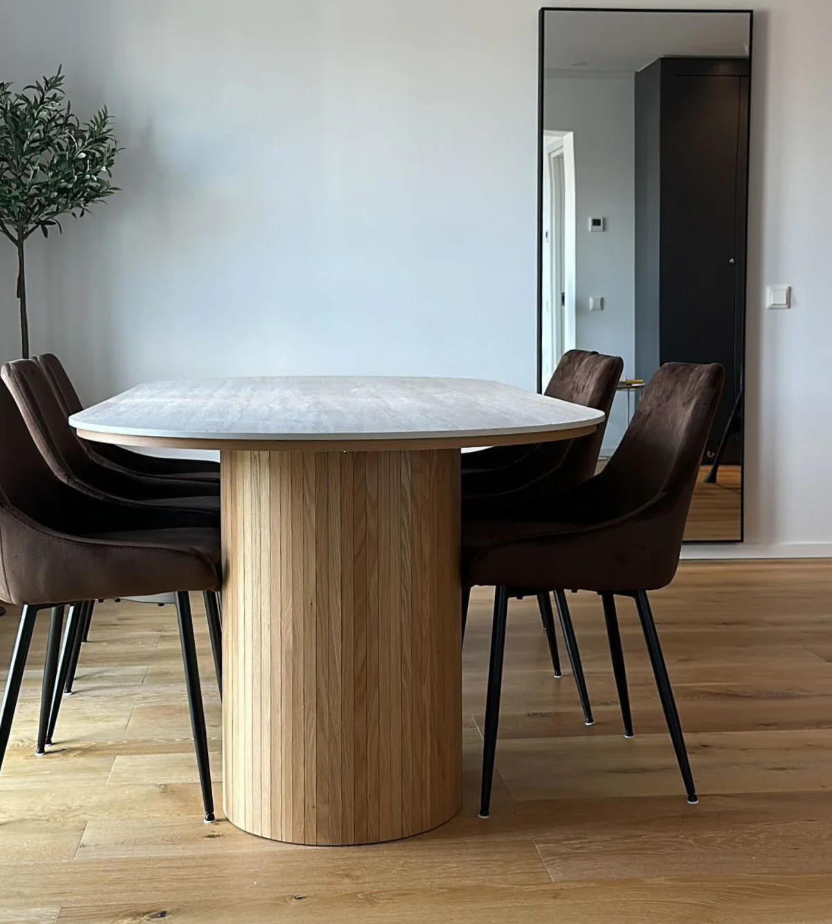 Enzo ovalt matbord med stenskiva i beige och ekunderrede 220x100x76 cm - Image 3