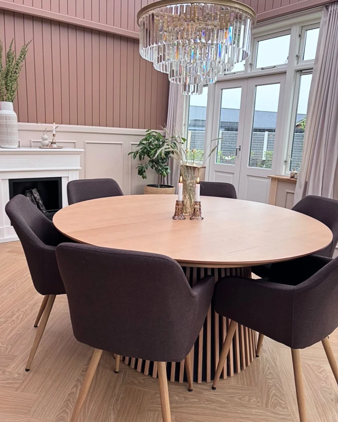Jenna matstol - brun textil med eklook - Image 3