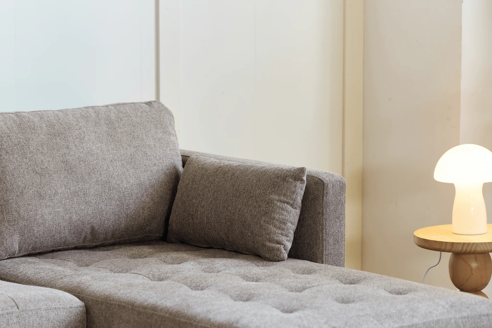 Lulu - Höger- och vänstervänd vändbar schäslongsoffa i sand - L: 215 x D: 82 x H: 78 cm - Image 9