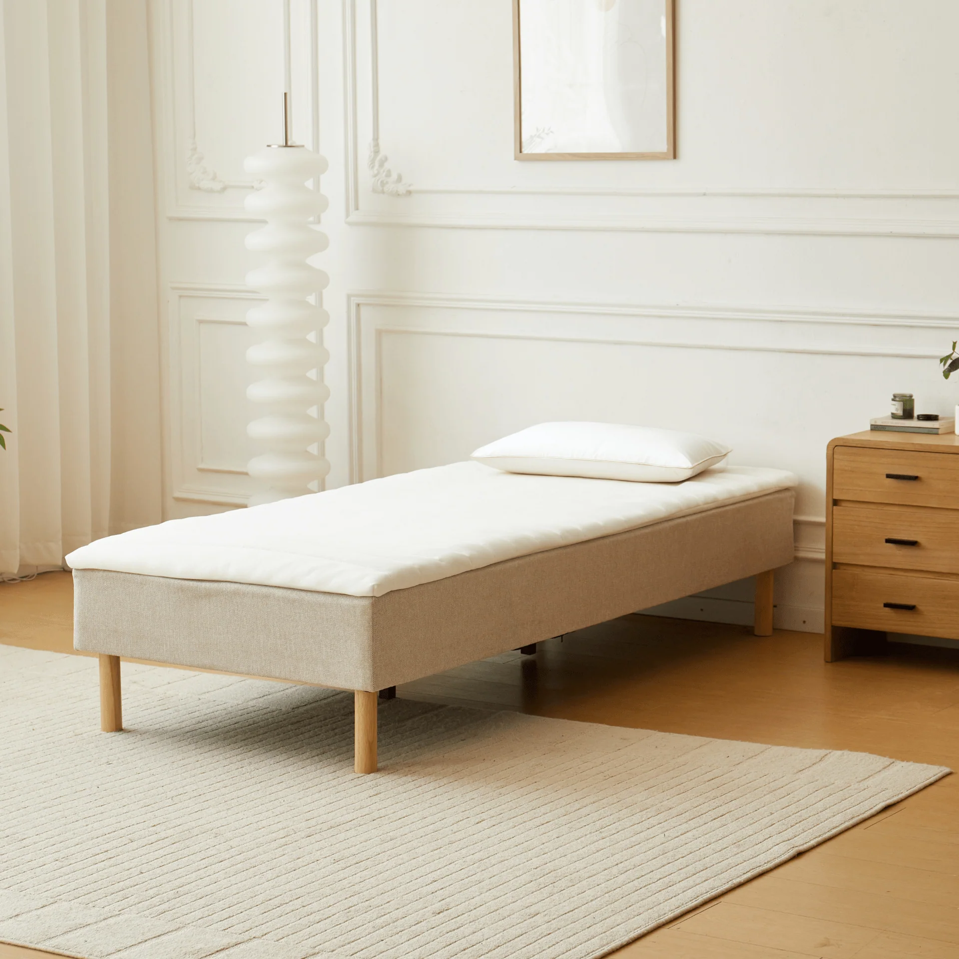 Resårbotten i beige 90x200 cm med 4 cm bäddmadrass i PU-skum exkl. ben
